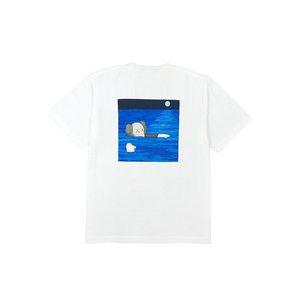 Uniqlo Kids - Playera Kaws Artbook Cover (Blanca)